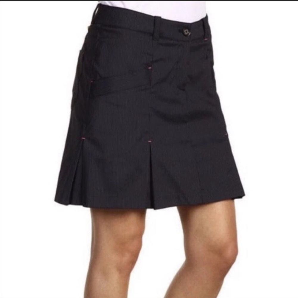 🔻🔻 SALE Nike Dri-Fit Black Pinstripe Golf Tennis Mini Skort Size 2